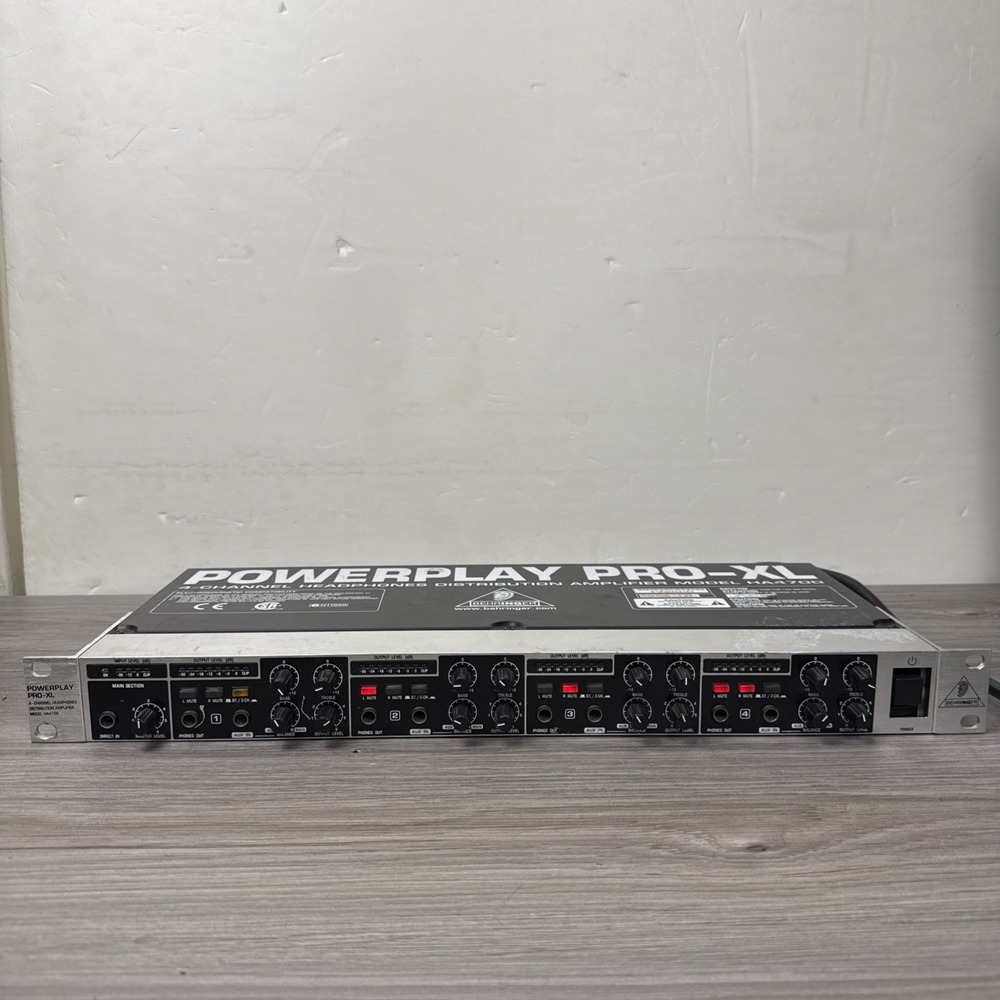 Behringer PowerPlay Pro-XL HA4700 4-Channel Headphones Distribution Amplifier